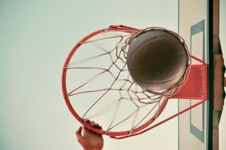 Basket in streaming: dove vedere le partite di pallacanestro in Italia