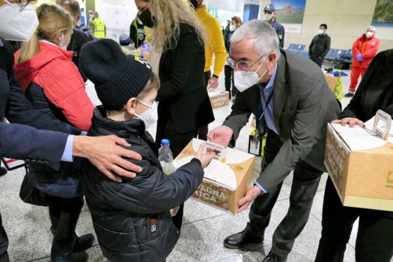 Coldiretti Sardegna: 1,5 mln bimbi ucraini profughi e senza papà