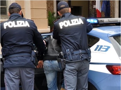 Polizia di Cagliari: arrestati padre e figlio per spaccio