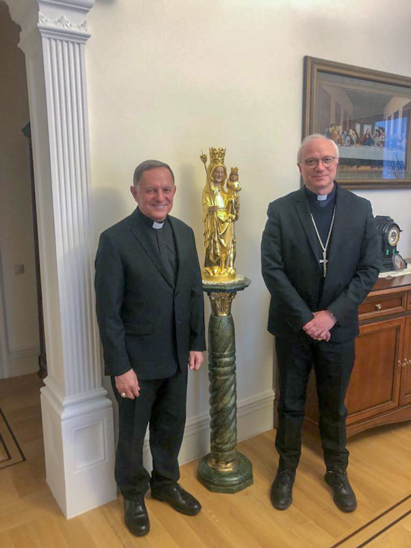 L’Arcivescovo Banturi e Caritas Italiana in visita a Leopoli