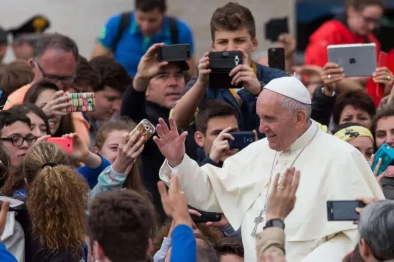 Oltre 200 giovani della diocesi di Cagliari a Roma per incontrare Papa Francesco