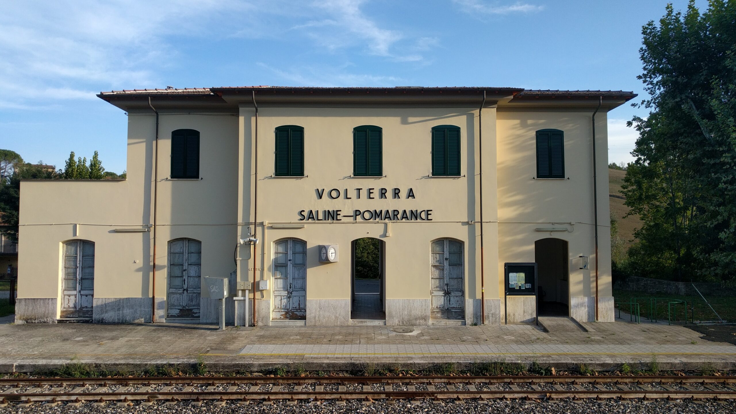 “Futuro sospeso”: dossier sulle 38 ferrovie sospese in Italia