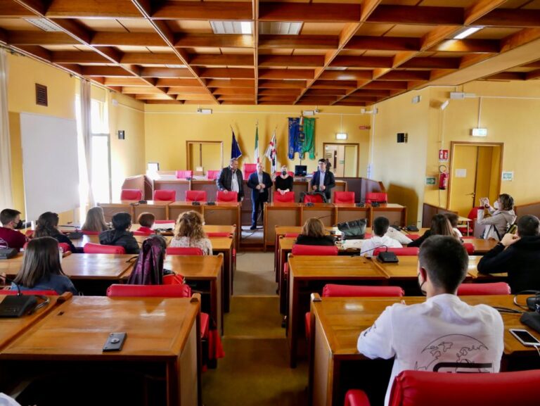 Nuoro: gli studenti Erasmus accolti dal sindaco Soddu