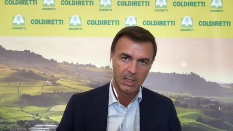 Coldiretti: formazione per 100 agricoltori under 30, ospite Pecoraro Scanio