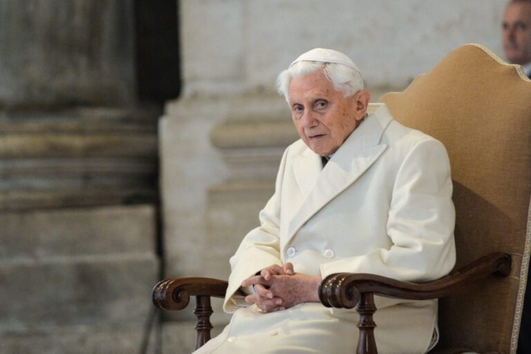 Diocesi di Tempio-Ampurias: messaggio del Vescovo in occasione della morte del Papa Emerito Benedetto XVI