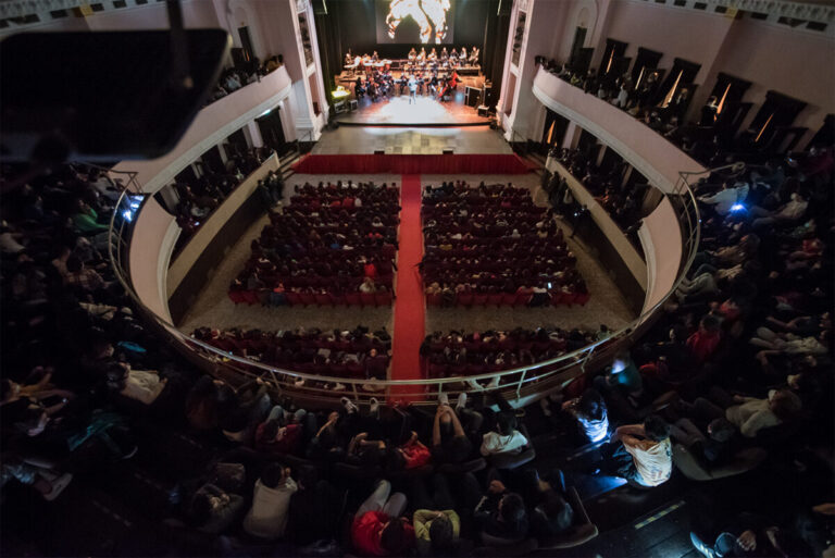 Teatro Verdi di Sassari vince la sfida della pandemia, rassegne sold out