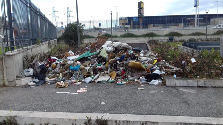 Italia dei Diritti denuncia ancora cumuli di rifiuti a Roma