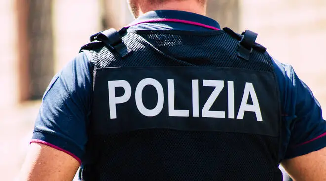 Polizia di Stato di Cagliari: sorpresi a rubare nel supermercato