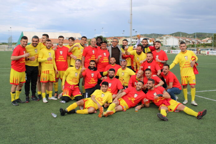 I campioni della FC Alghero chiudono la stagione a Mara 
